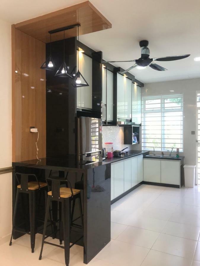 Nrl'S Cozy Guesthouse Kota Bharu Esterno foto