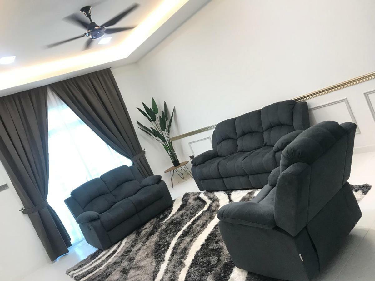 Nrl'S Cozy Guesthouse Kota Bharu Esterno foto